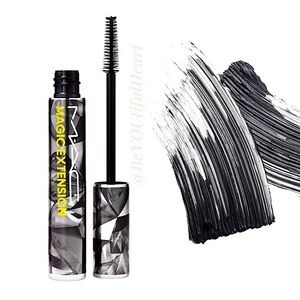 MAC Cosmetics Magic Extension 5mm Fibre Mascara in Extensive Black, 11 ml